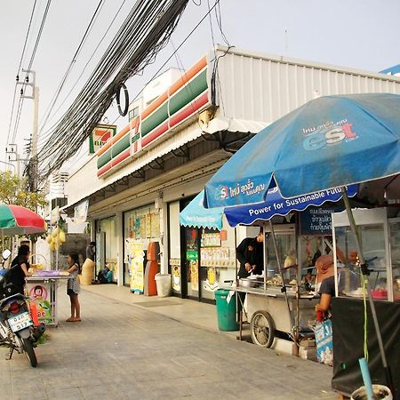 A Joy House - Kaset Nawamin City Bangkok Esterno foto